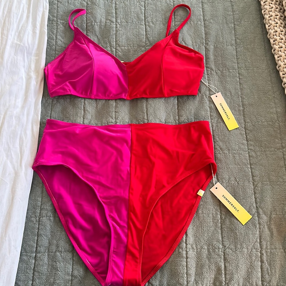 Summersault Split Bikini Top and High Rise Bottom - Lava and Hibiscus size 10